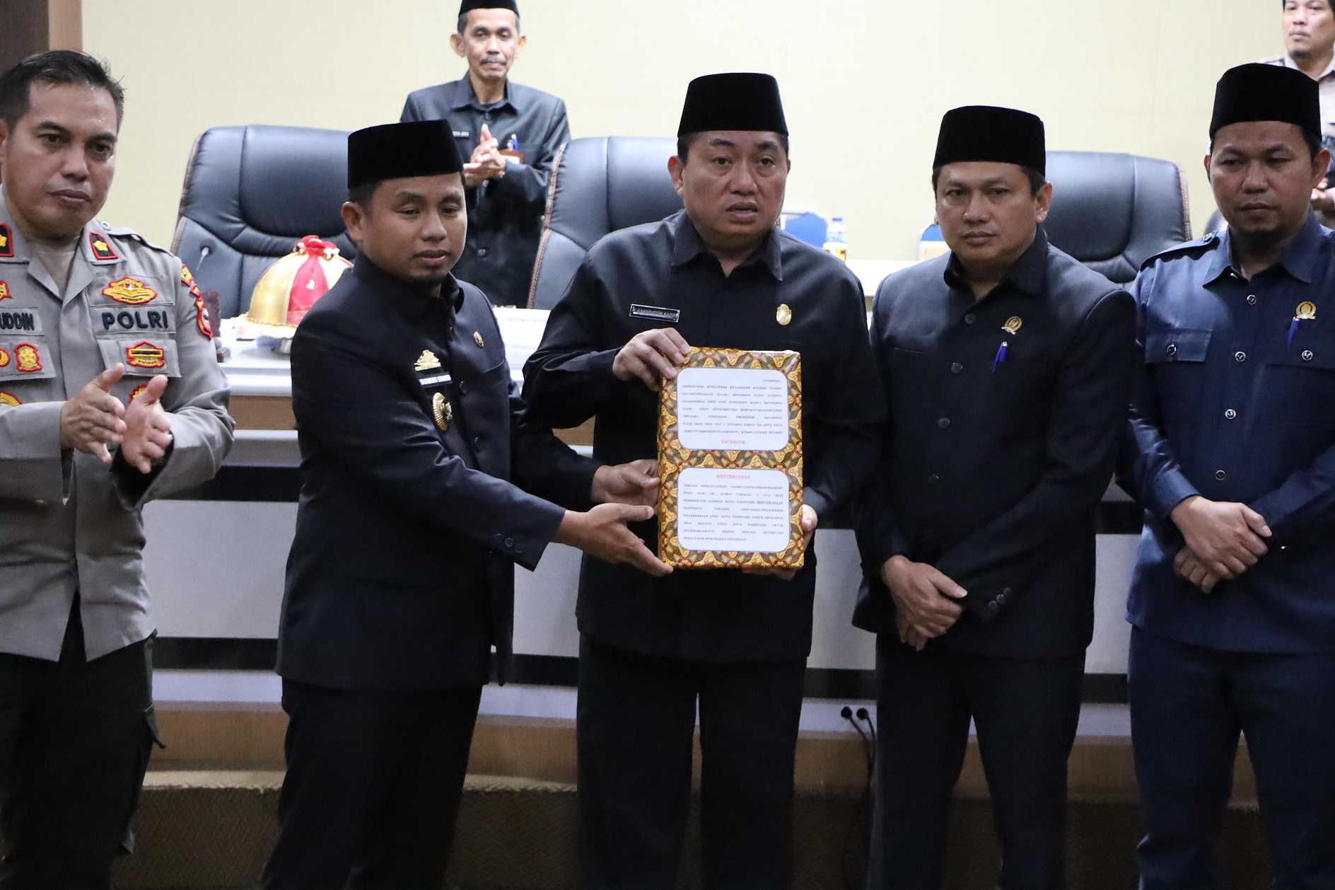 Wali Kota Tasming Hamid Hadiri Paripurna Penyerahan Pertanggungjawaban APBD 2024, Bangga Parepare Kembali Raih WTP ke-9