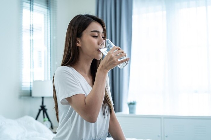 Minum Air Garam Sebelum Tidur Ternyata Efeknya Baik, Tingkatkan Kualitas Tidur hingga Redakan Kram Otot