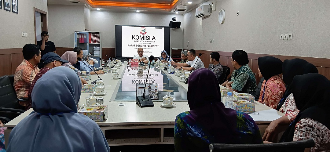Komisi A DPRD Makassar Gelar RDP Bahas Nasib Tenaga Honorer R2 dan R3