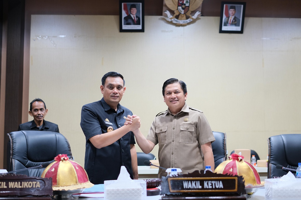 Wawali Parepare Hadiri Rapat Paripurna Pandangan Umum Fraksi DPRD Terhadap Ranperda RPJMD 2025-2029, Komitmen Sinergitas Kuat 