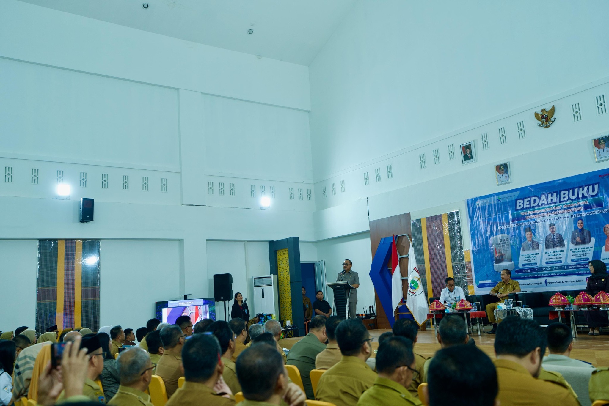 Bedah Buku "SDK Mendayung dari Hulu", Kisah Perjalanan Politik yang Inspiratif