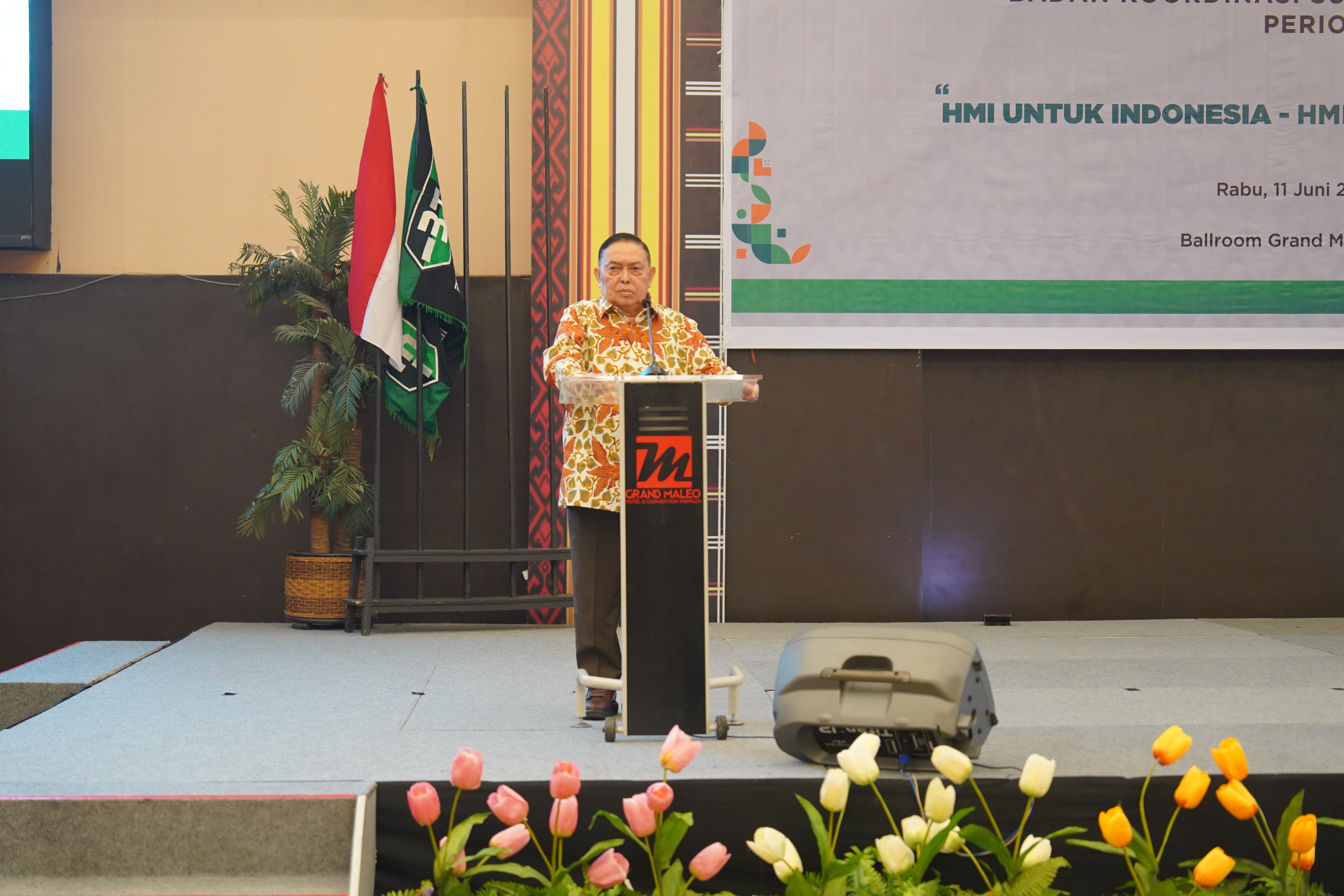 Hadiri Pelantikan Badko HMI Sulbar Periode 2024-2026, Wagub Salim Berpesan Manfaatkan Sebaik-baiknya Karena akan Menjadi Bekal ke Depan