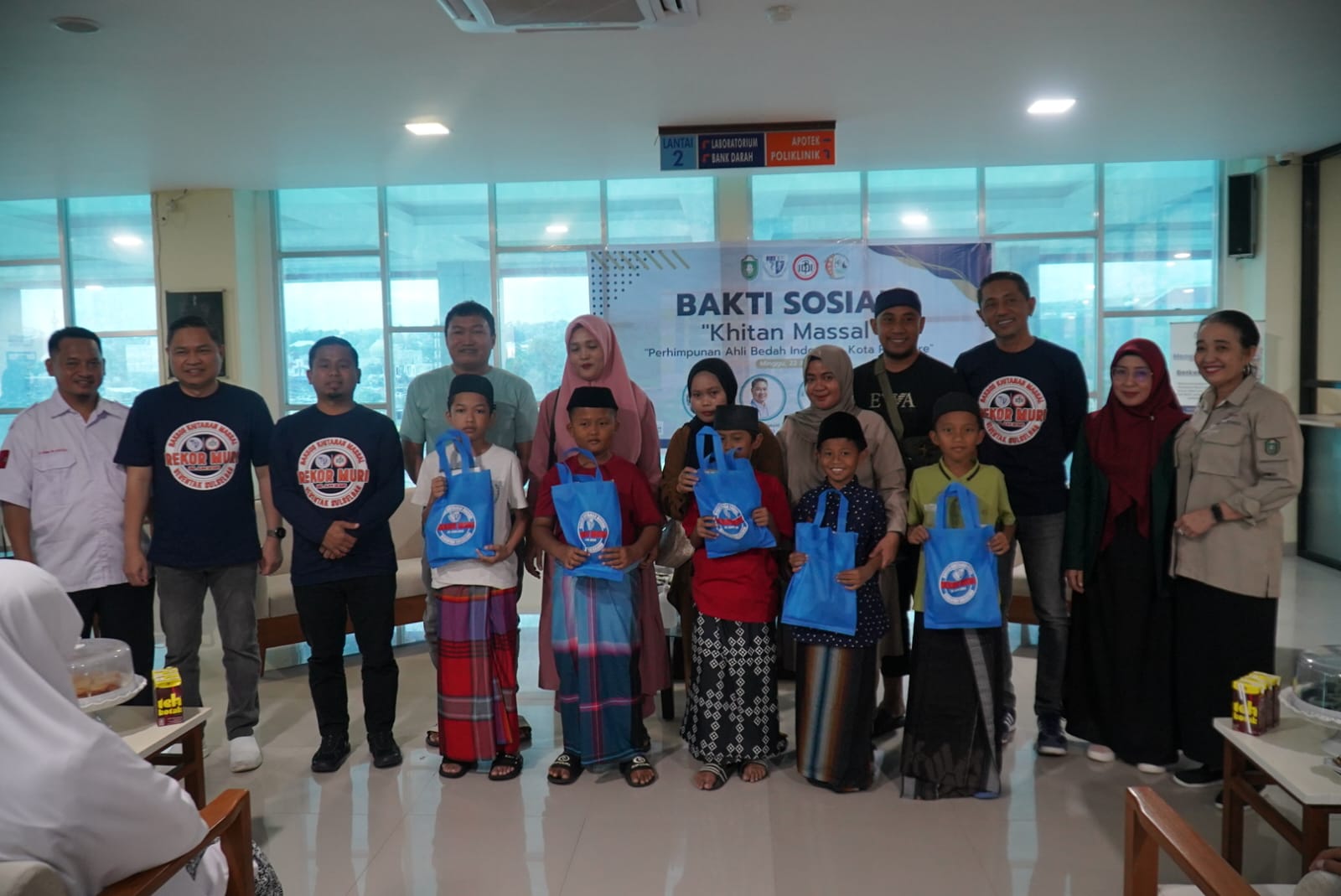 Wali Kota Tasming Hamid Apresiasi Khitanan Massal Gratis RS Hasri Ainun Habibie