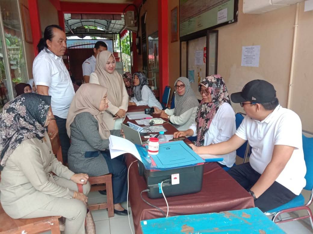 Komisi II DPRD dan DPK Pantau SPMB di SMPN 10 Parepare, Pastikan Lancar Sesuai Mekanisme