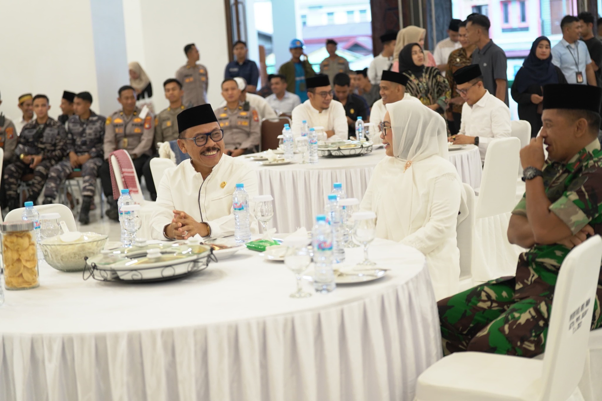 Gubernur SDK Hadiri Peresmian Pembangunan Masjid Raya Suada Mamuju, Sebut Awal Mula Anggarannya Tertatih-tatih