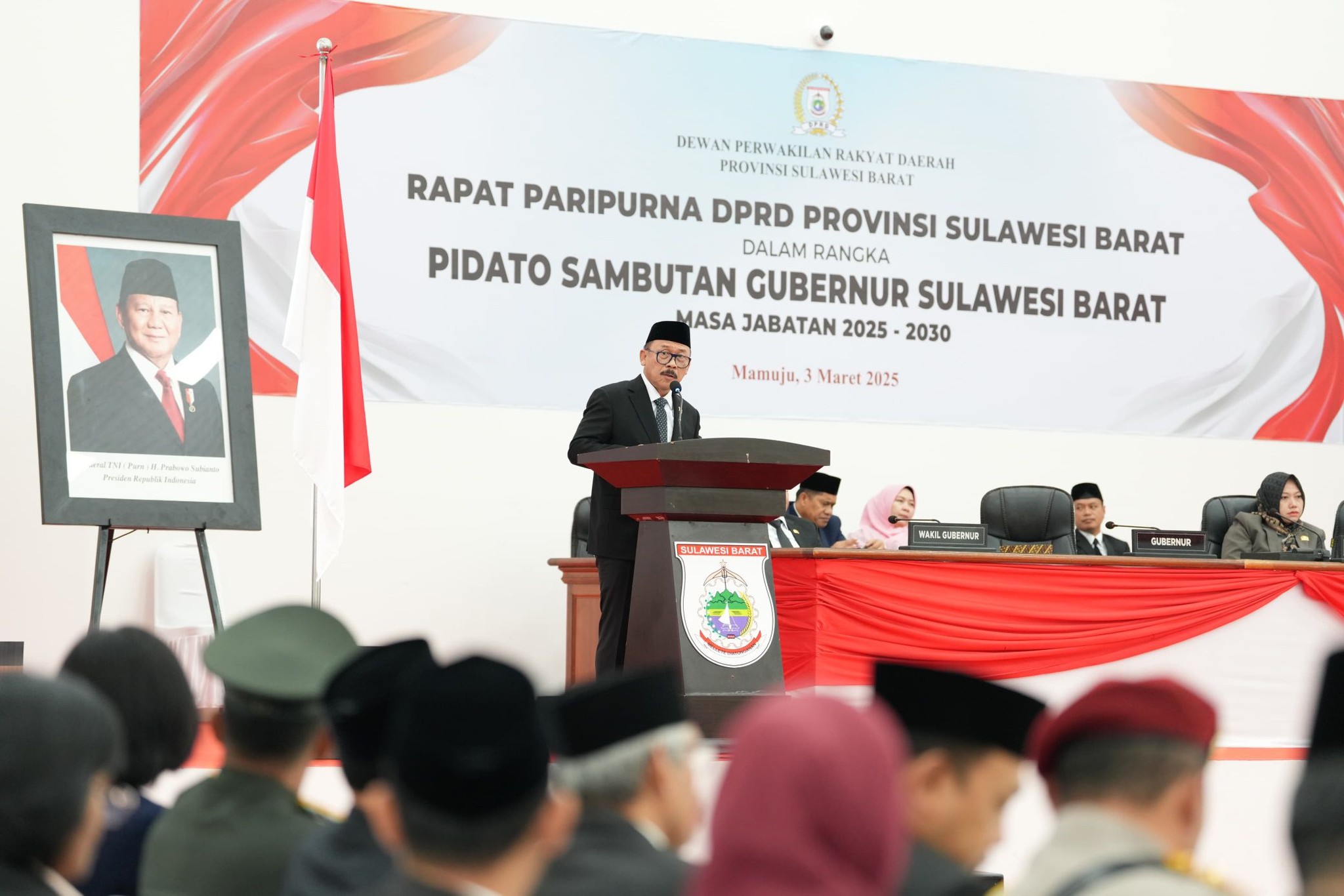 Pidato Sambutan di Paripurna DPRD, SDK Ajak Bangun Sulbar Untuk Maju dan Sejahtera