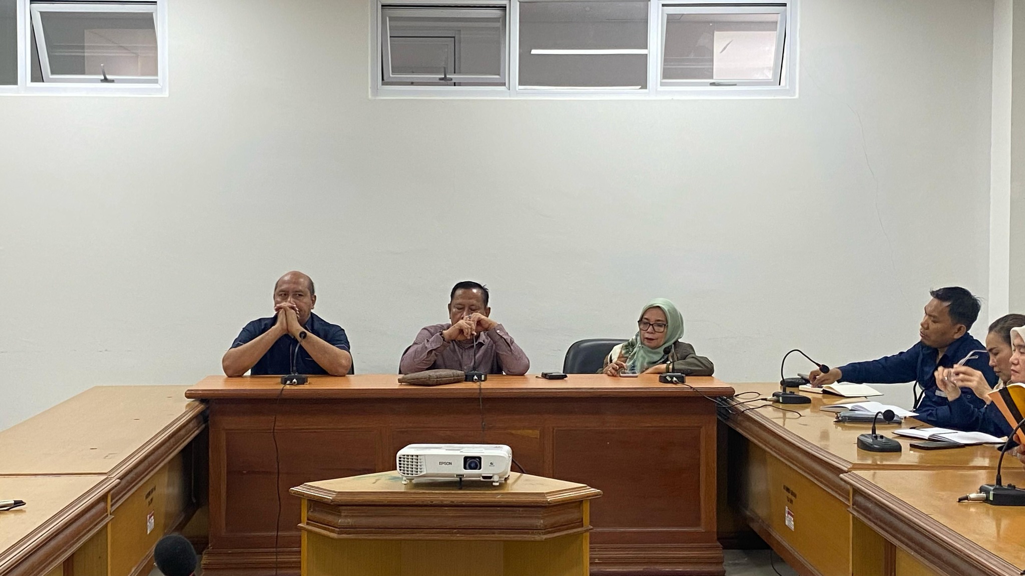 Komisi II DPRD Sulbar Gelar RDPU Lanjutan, Terkait Aduan Masyarakat Gentungan Raya dan Kanang-Kanang