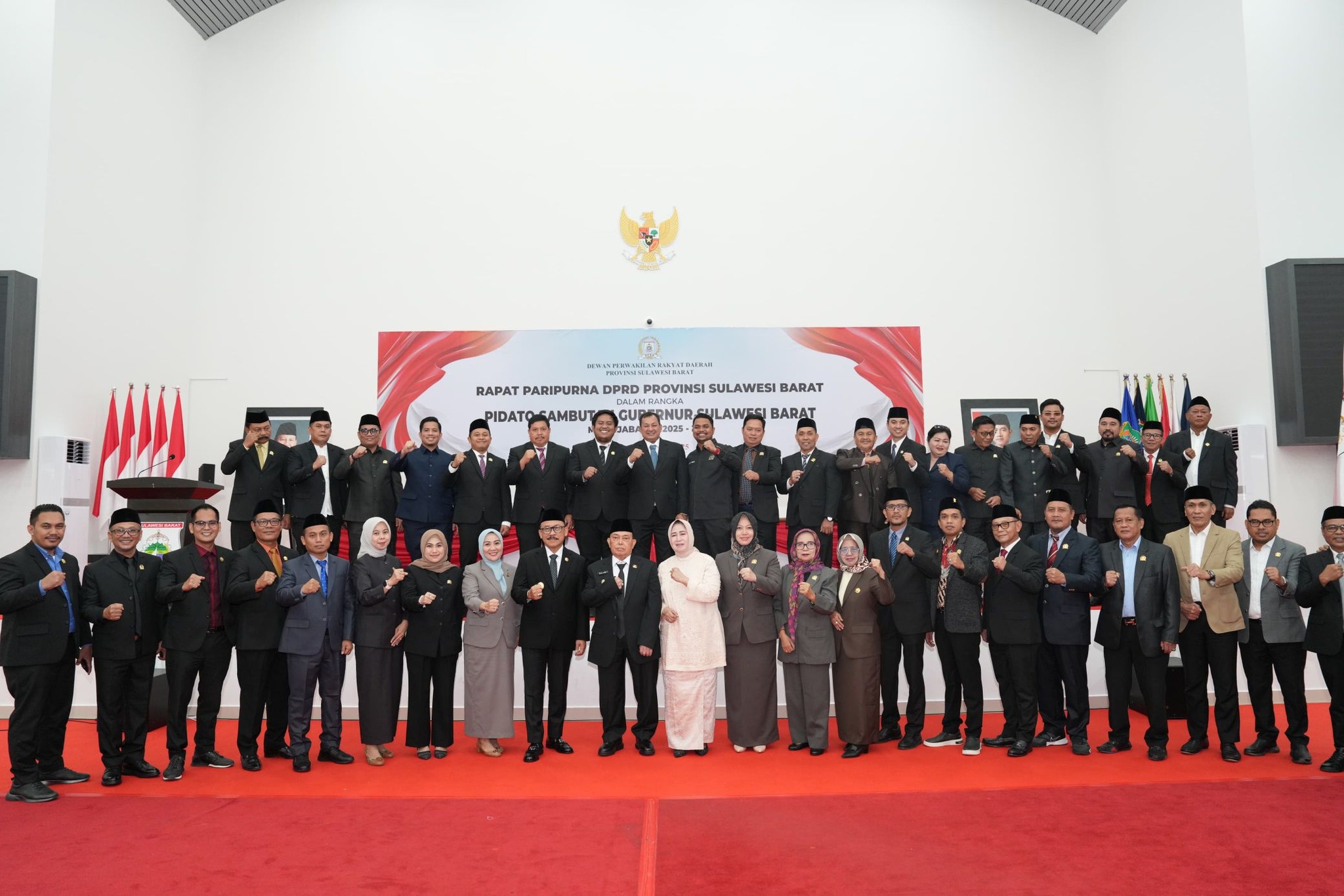 Legislator Usman Suhuriah Hadiri Hadiri Paripurna Pidato Sambutan Gubernur Sulbar