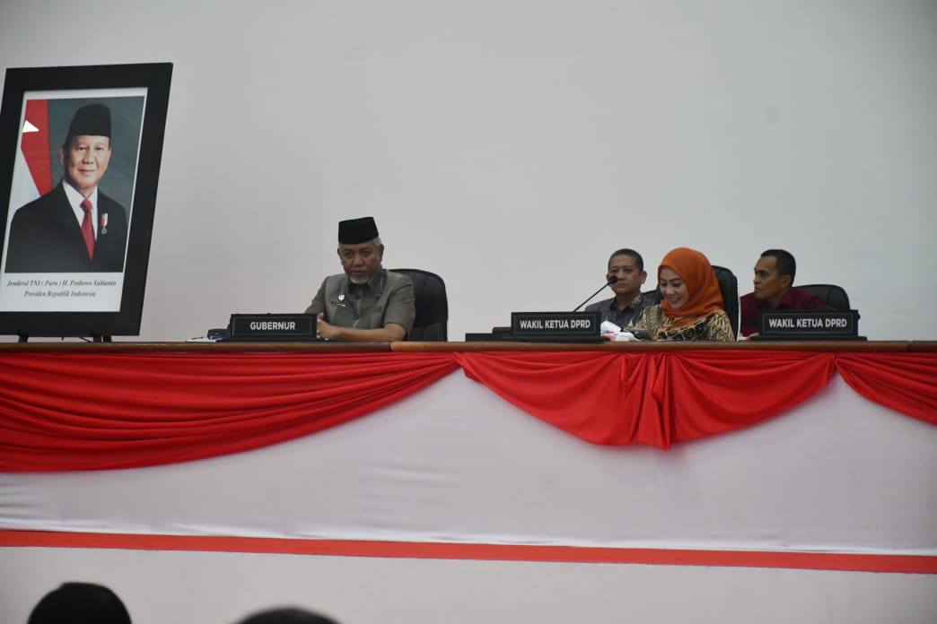 DPRD Sulbar Gelar Rapat Paripurna Penyerahan Tiga Ranperda Inisiatif ke Pemprov