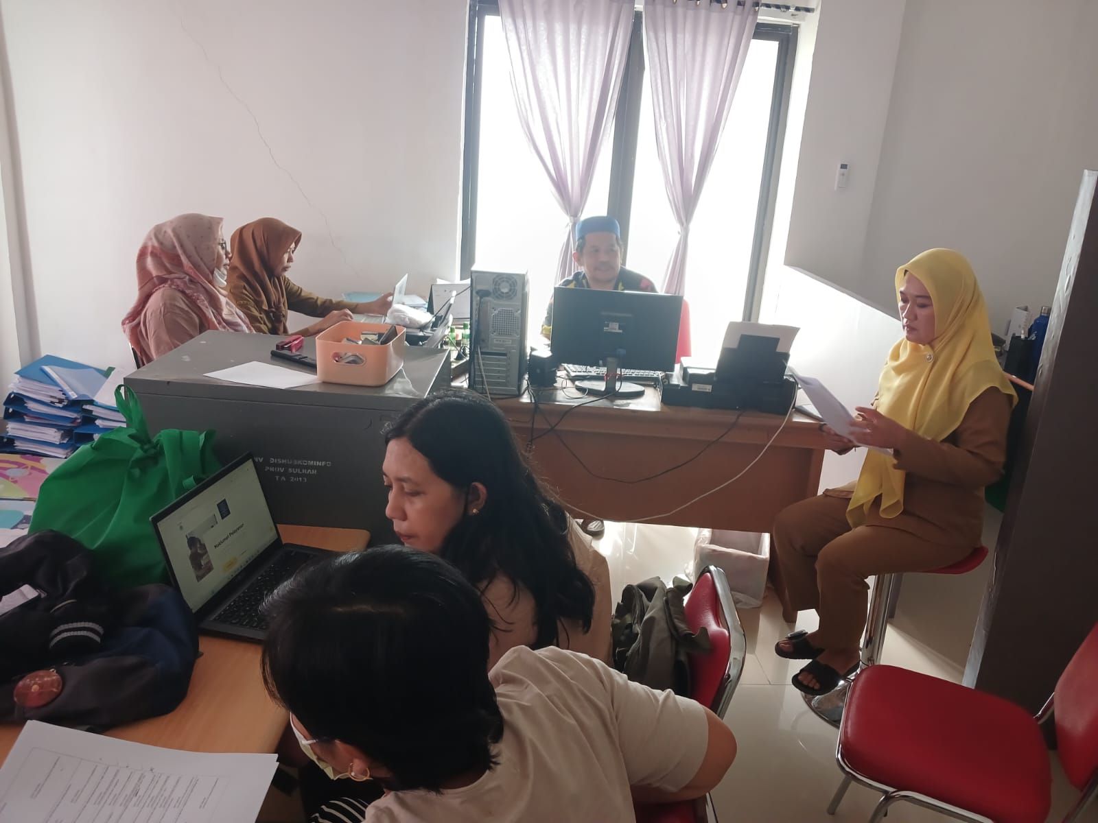 Dinas Kominfo Sulbar Gelar Rapat Persiapan Evaluasi Pengelolaan Pengaduan Pemda