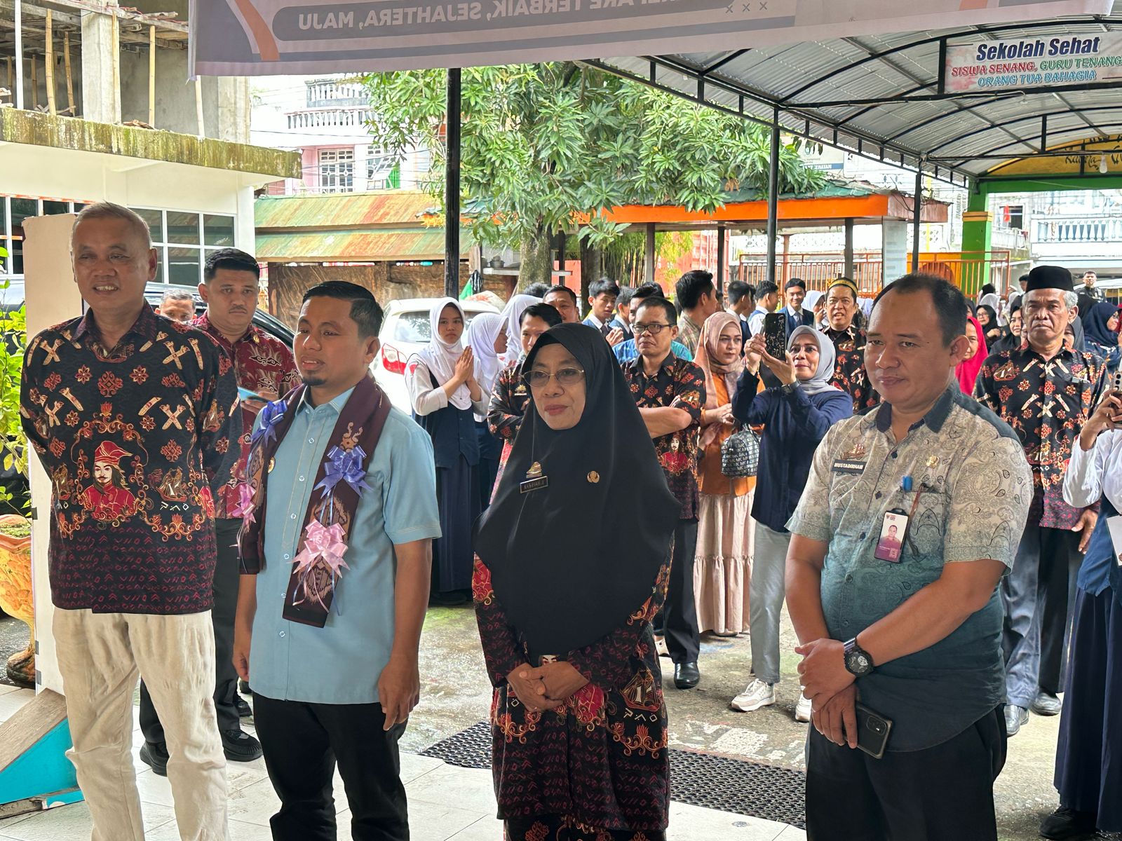 Kunjungi Almamater SMPN 2 Parepare, Wali Kota Tasming Hamid Minta Dukungan Jadikan Pendidikan Parepare Lebih Baik