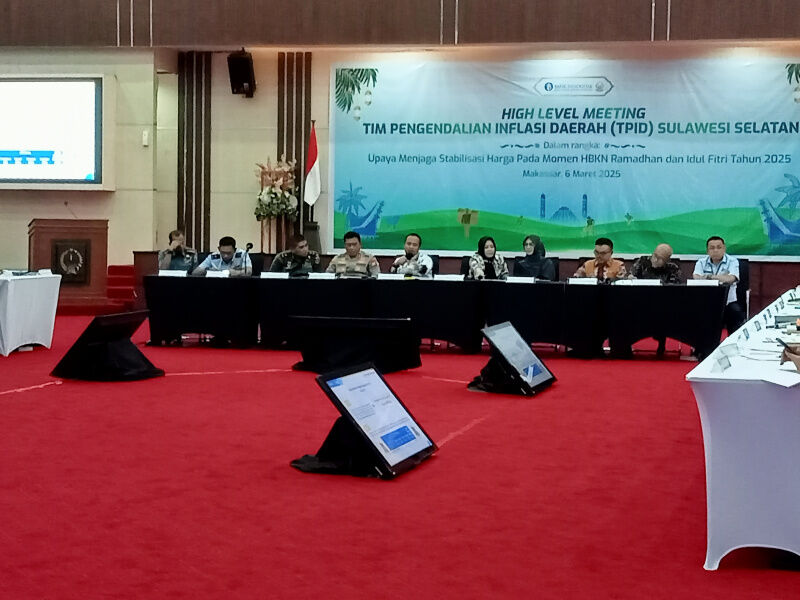 Gubernur Pimpin High Level Meeting TPID se-Sulsel, Optimistis Stabilitas Harga Bahan Pokok Terjaga Selama Ramadan