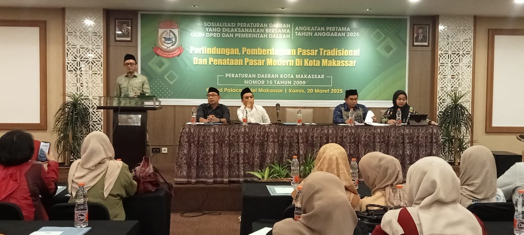 Anggota Dewan Basdir Gelar Sosialisasi Perda Tentang Pasar