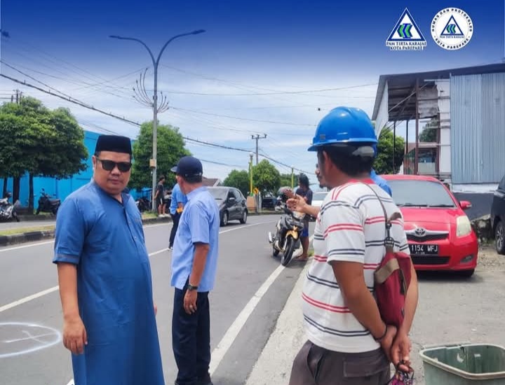 Tindak Lanjuti Laporan Warga, Direktur PAM Tirta Karajae Turun Pastikan Pelanggan Tertangani Baik
