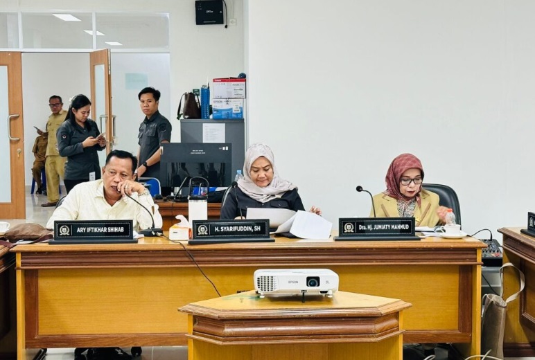 Jumiaty Mahmud Hadiri Raker Komisi II DPRD Sulbar Bersama OPD Mitra Kerja, Monev Pelaksanaan APBD 2024 