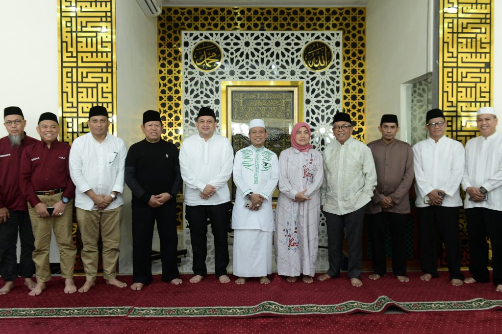 Wali Kota Makassar Resmikan Masjid Barakatul Ilham, Sebut Fondasi Awal yang Baik dalam Menjalankan Roda Pemerintahan