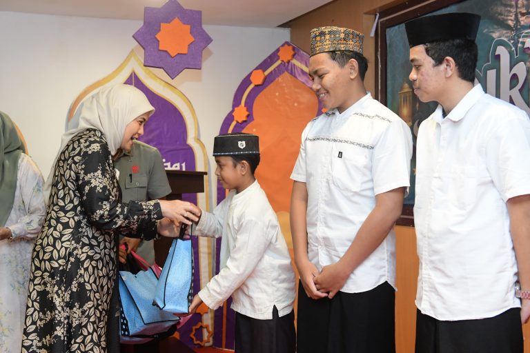 Buka Puasa bersama ASITA, Wawali Makassar Sebut Perkuat Silaturahmi dan Berbagi Kebahagiaan