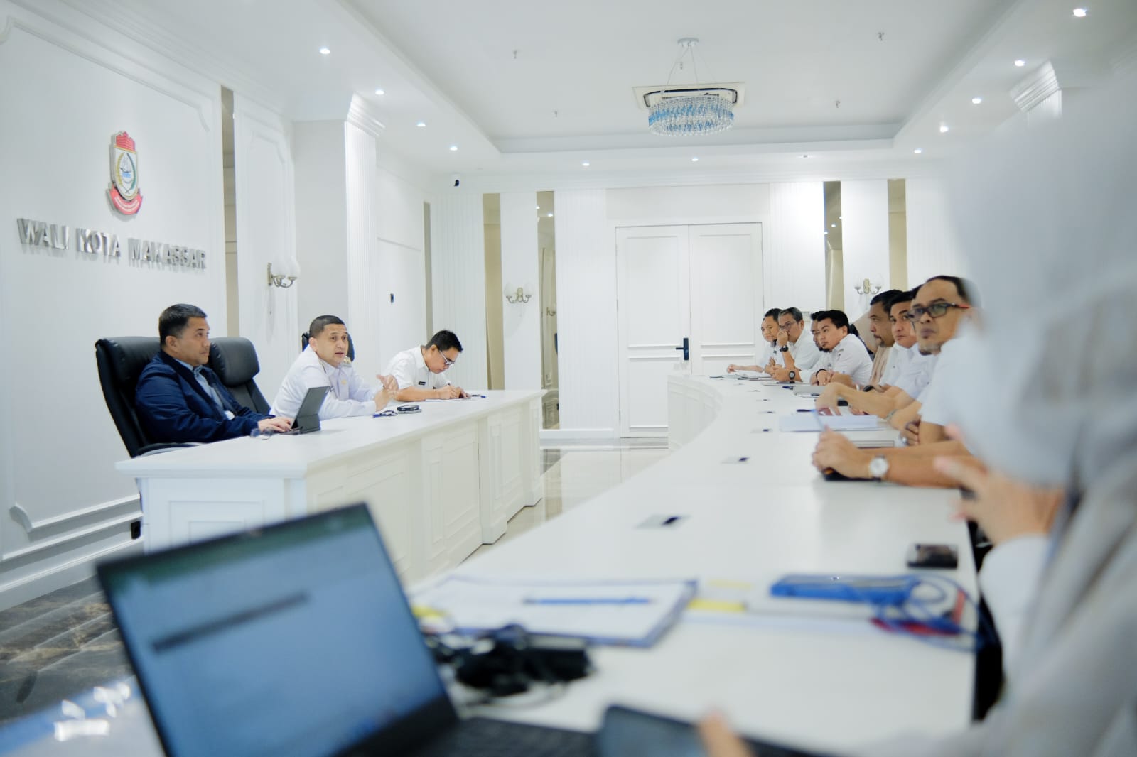 Rakor Bersama Pejabat Sekretariat Daerah, Wali Kota Makassar Tekankan Keseragaman dan Ketertiban OPD