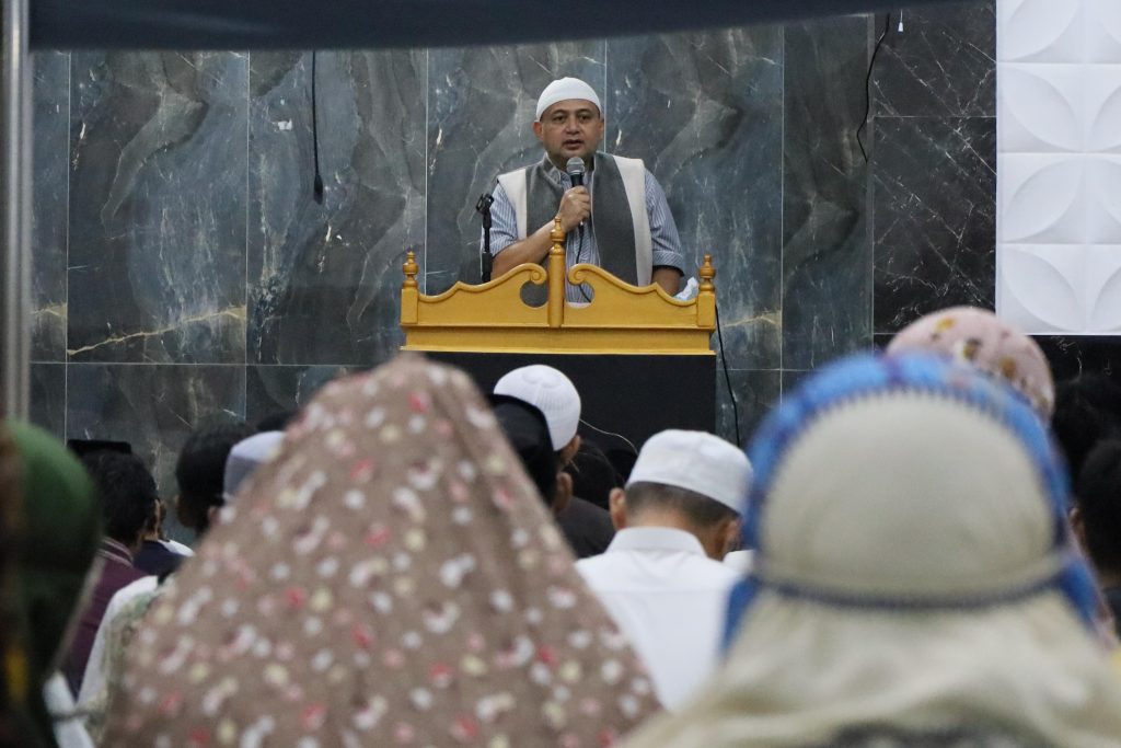 Salat Subuh Berjemaah di Maccini Sombala, Wali Kota Makassar Tekankan Pentingnya Keharmonisan