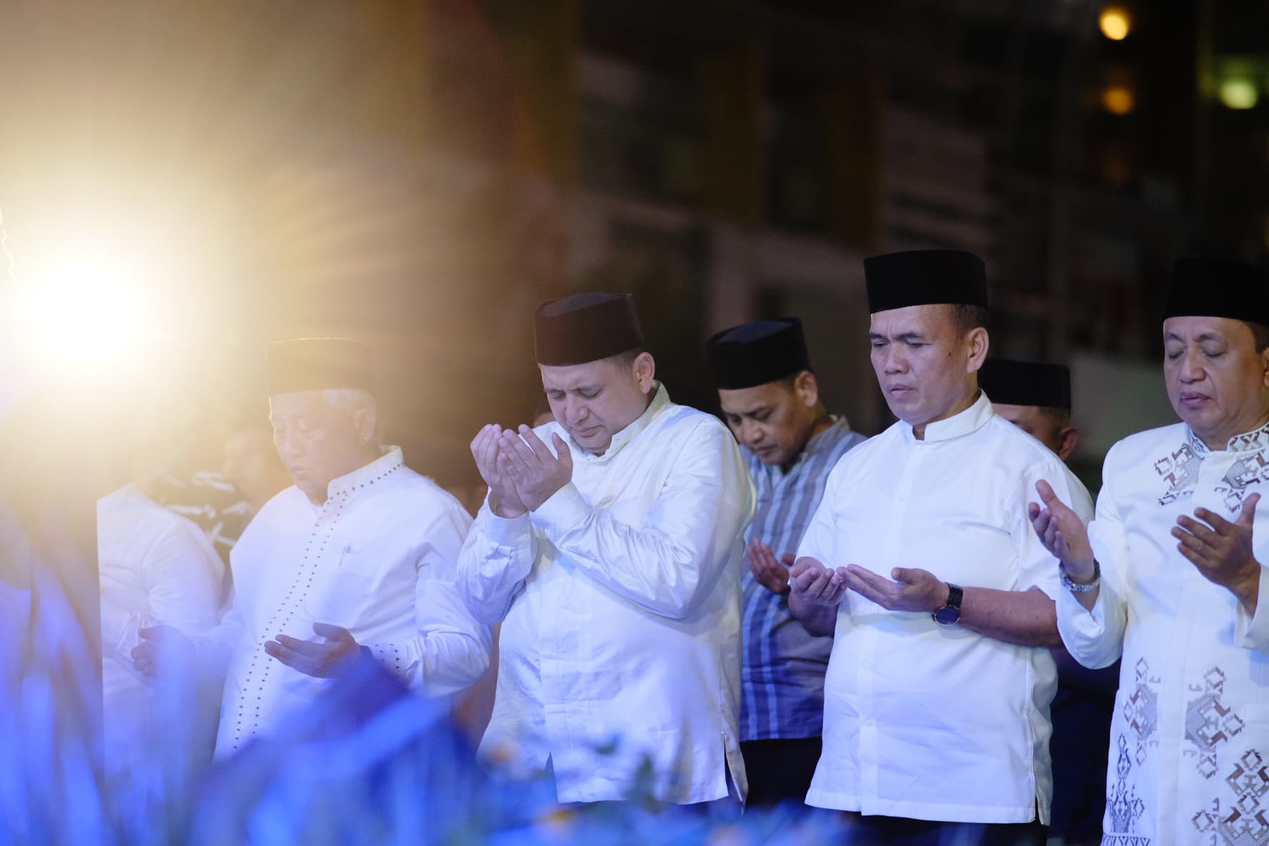 Gelar Buka Puasa Bersama Anak Panti Asuhan dan BKMT, Pemkot Makassar Sekaligus Berikan Santunan