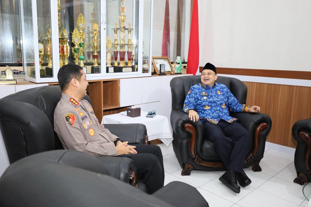 Perkuat Sinergi dan Kolaborasi, Munafri Arifuddin Berkunjung ke Polrestabes Makassar