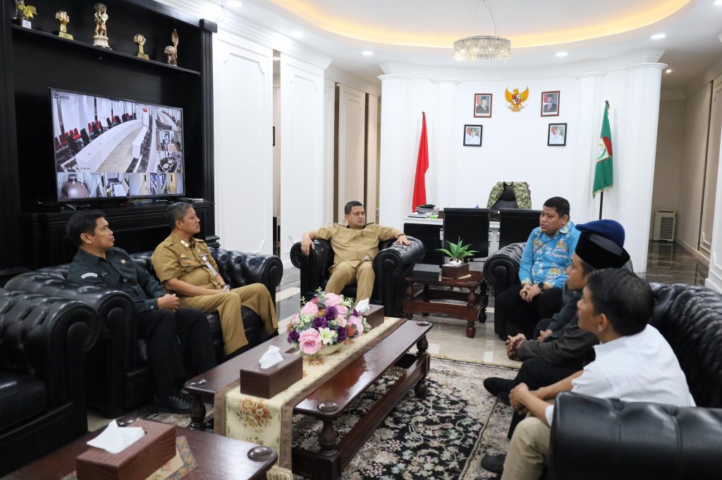 Bertemu Wali Kota Munafri, Bawaslu Makassar Laporkan Penggunaan Dana Hibah