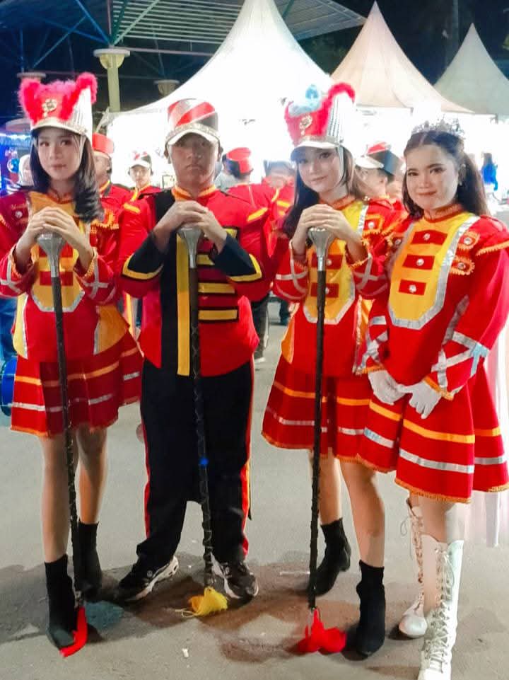 Mantap, SMPN 4 Parepare Juara Favorit Lomba Drumband se-Ajatappareng