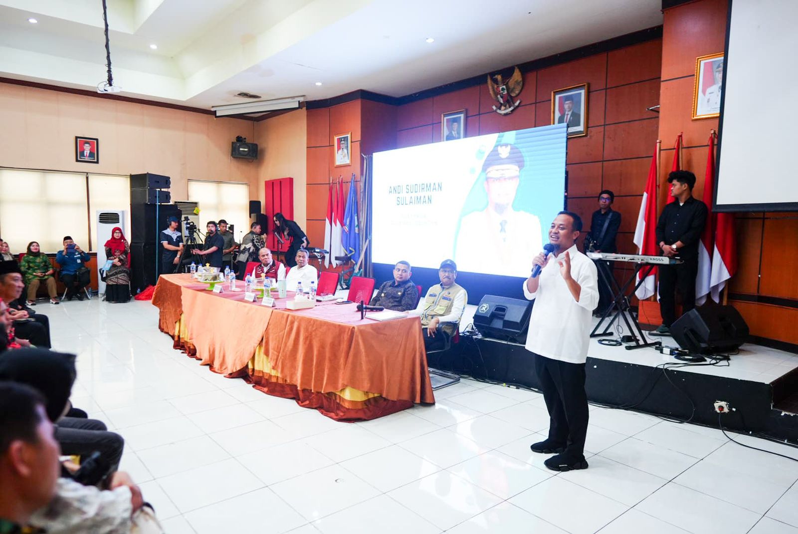 Bekerja Sama Menteri Sosial, Gubernur Sulsel Siapkan Sekolah Rakyat untuk Orang Tidak Mampu