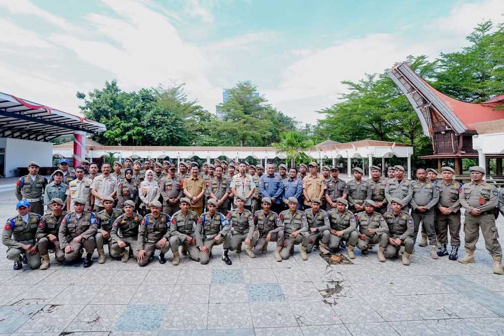 Lepas 58 Personel Satgas Sawerigading Amankan PSU Pilkada Palopo, Gubernur Sulsel Tekankan Netralitas dan Profesionalisme