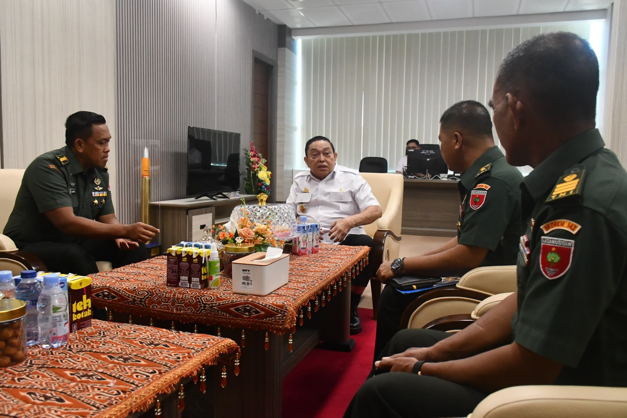 Salim Mengga Terima Audiensi Pejabat Korem 142 Tatag