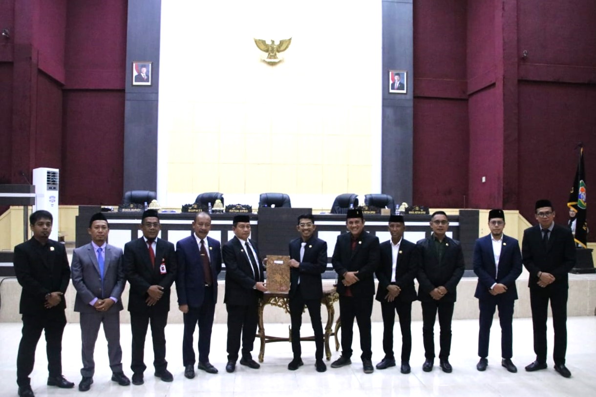 Rapat Paripurna Penandatanganan Kesepakatan Ranwal RPJMD, Bupati Pasangkayu: Jadi Acuan dalam Menyusun Renstra Perangkat Daerah 5 Tahun 