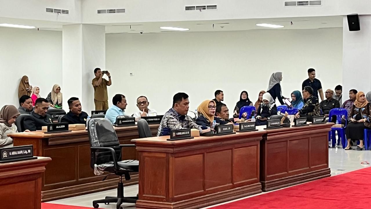 Habsi Wahid Hadiri Rapat Paripurna Penyampaian Jawaban Gubernur Sulbar Terkait RPJMD 2025-2029 dan Penutupan Masa Persidangan Kedua
