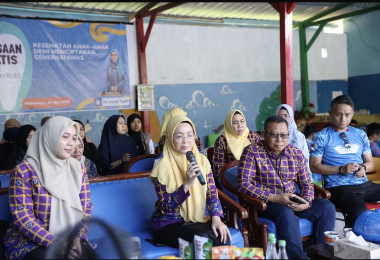 Bunda PAUD Makassar Tinjau Pemeriksaan Gigi dan Mulut Anak PAUD di TK Hang Tuah