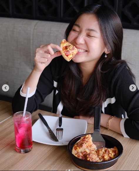 6 Makanan Sebaiknya Tidak Dikonsumsi Sebelum Tidur, Ada Cokelat dan Pizza