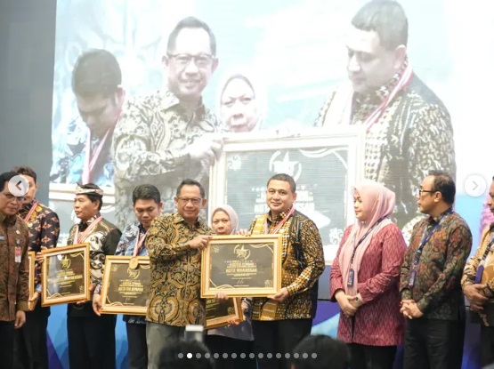 Makassar Raih Penghargaan SPM Awards 2025 dari Kemendagri, Munafri: Jadi Motivasi untuk Memperluas Jangkauan Pelayanan