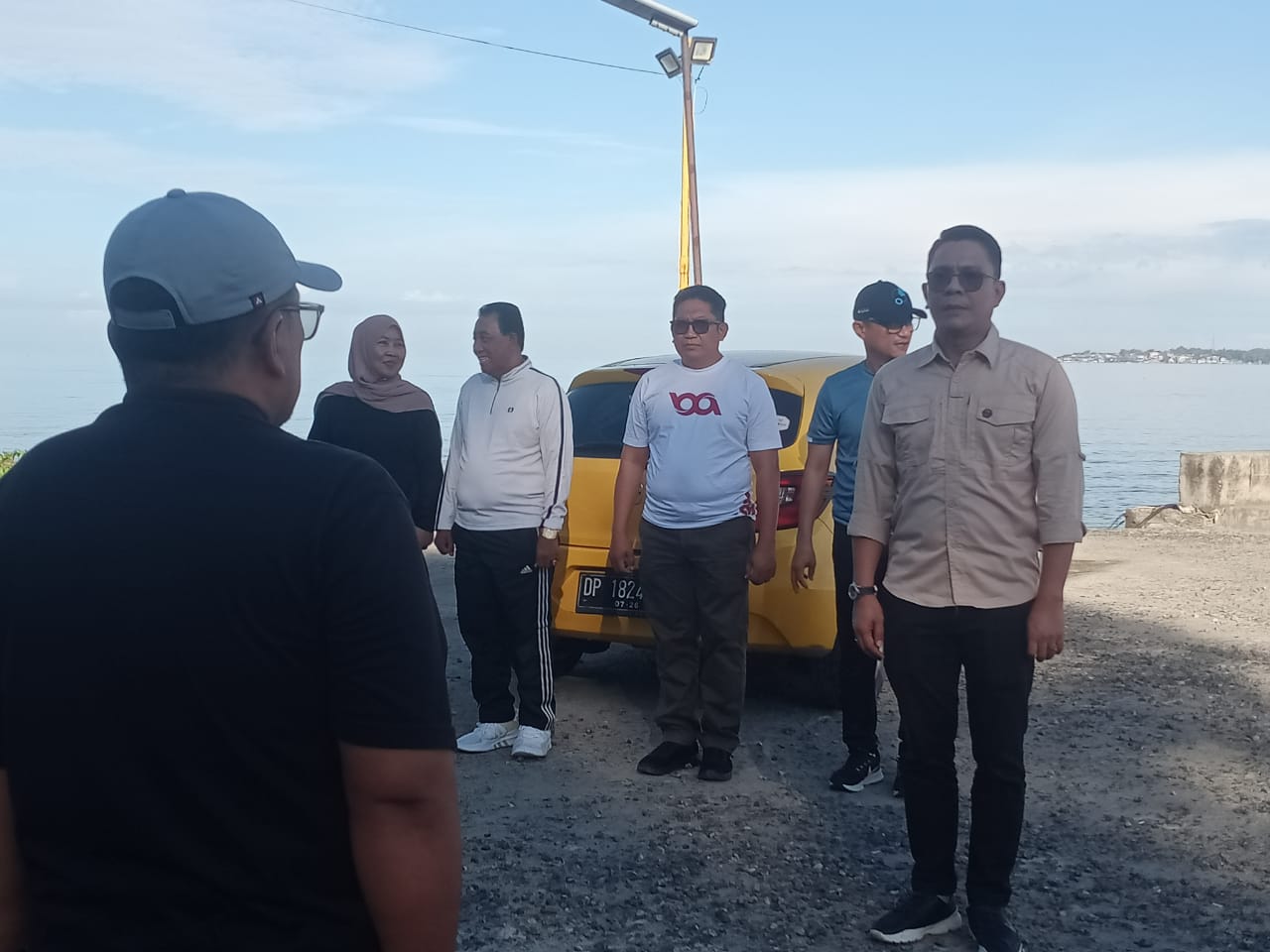 Aksi Jumat Bersih Tata dan Bersihkan Kawasan Pantai, Wali Kota Tasming Hamid Ingin Ciptakan Objek Wisata Andalan Parepare
