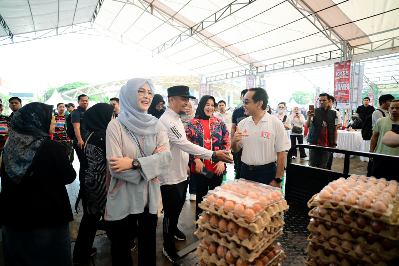 HUT ke-49 KKSS, Gelar Layanan Kesehatan Gratis dan Pasar Sembako Murah di Lapangan Karebosi