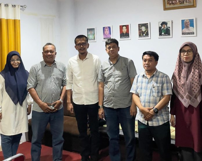Wakil Ketua DPRD Sulbar Kunjungi FISIP UIT di Makassar