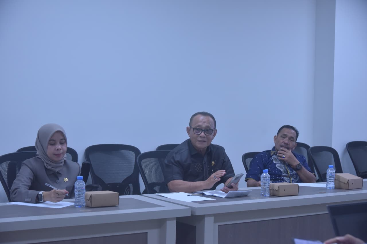 Panja DPRD Sulbar Finalisasi Pembahasan Ranperda Perubahan Perda Perusda Sebuku Energi Malaqbi