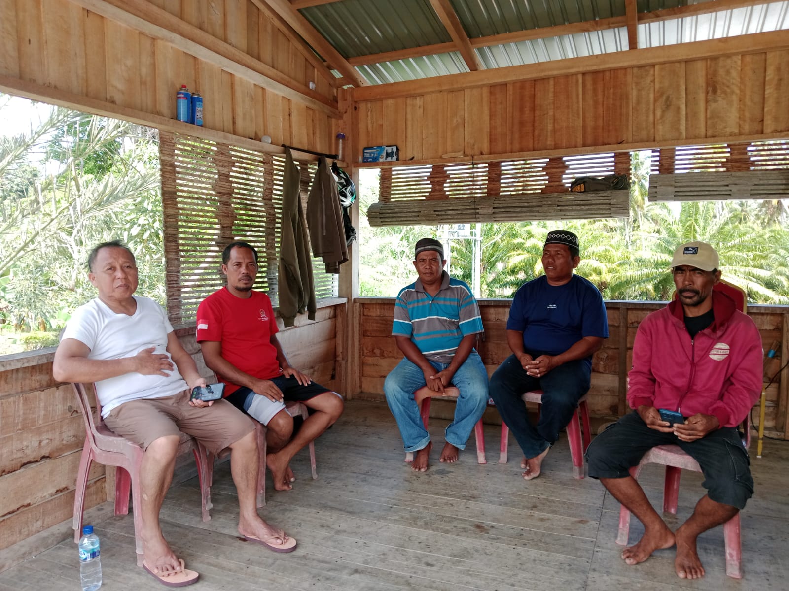 Agus Ambo Djiwa Siap Perjuangkan Aspirasi Nelayan Desa Lariang di Pasangkayu