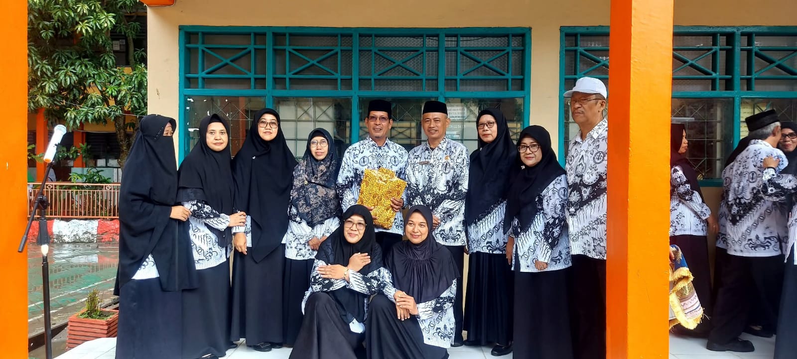 Seru, Khidmat dan Bermakna, SMPN 10 Parepare Peringati Hari Guru Nasional dan HUT PGRI