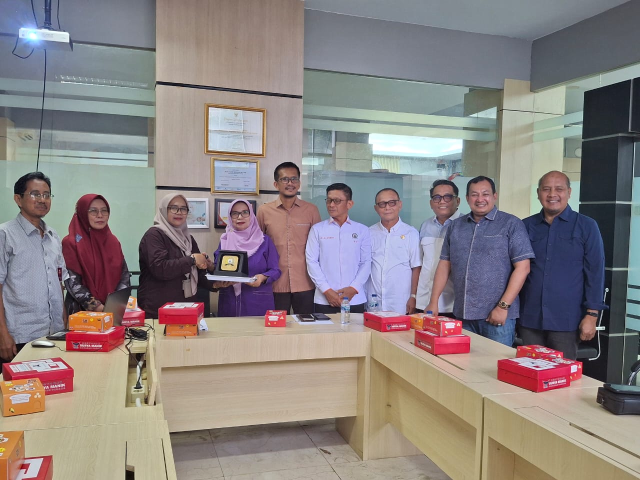 Komisi II DPRD Sulbar Kunjungi DPMPTSP Sulsel, Bahas Penguatan Pengawasan dan Tata Kelola Perizinan Industri