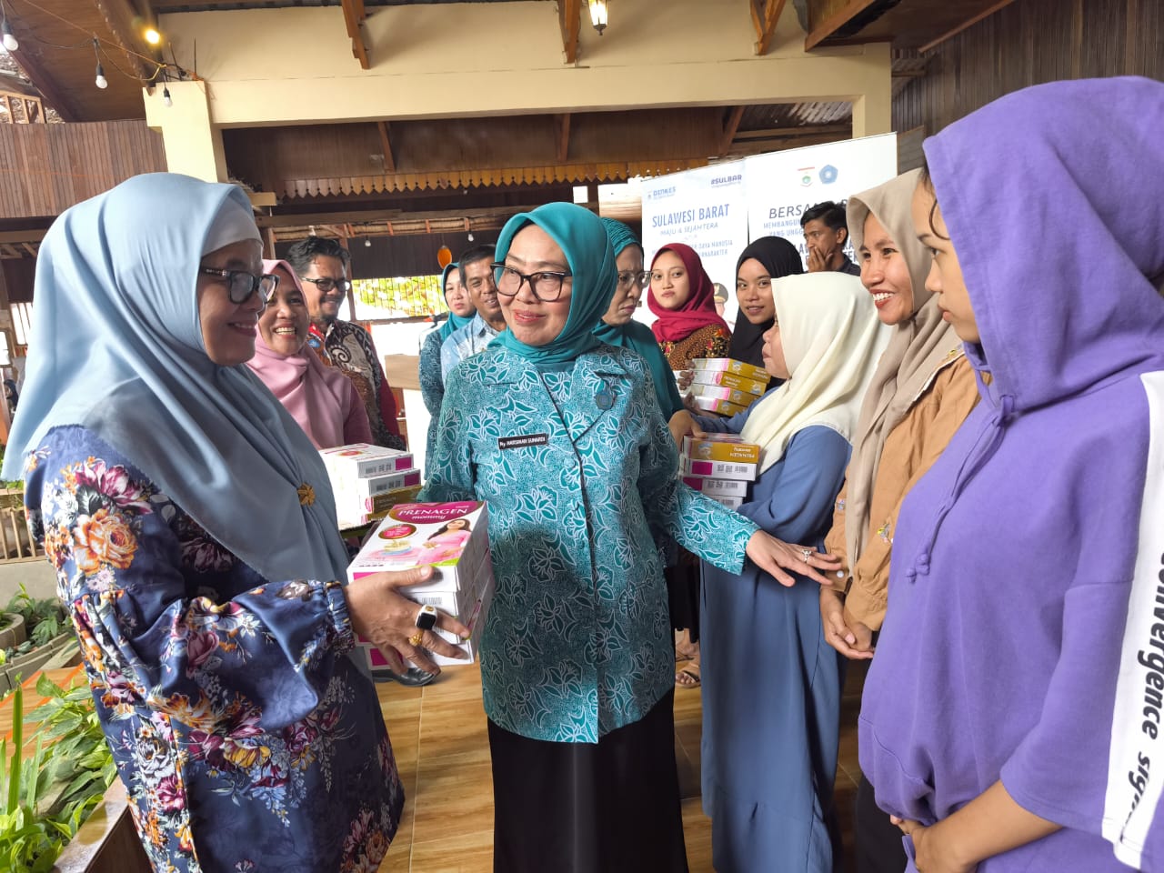 Pemprov dan TP PKK Sulbar Kolaborasi Intervensi Gizi Ibu Hamil di Pamboang Majene 