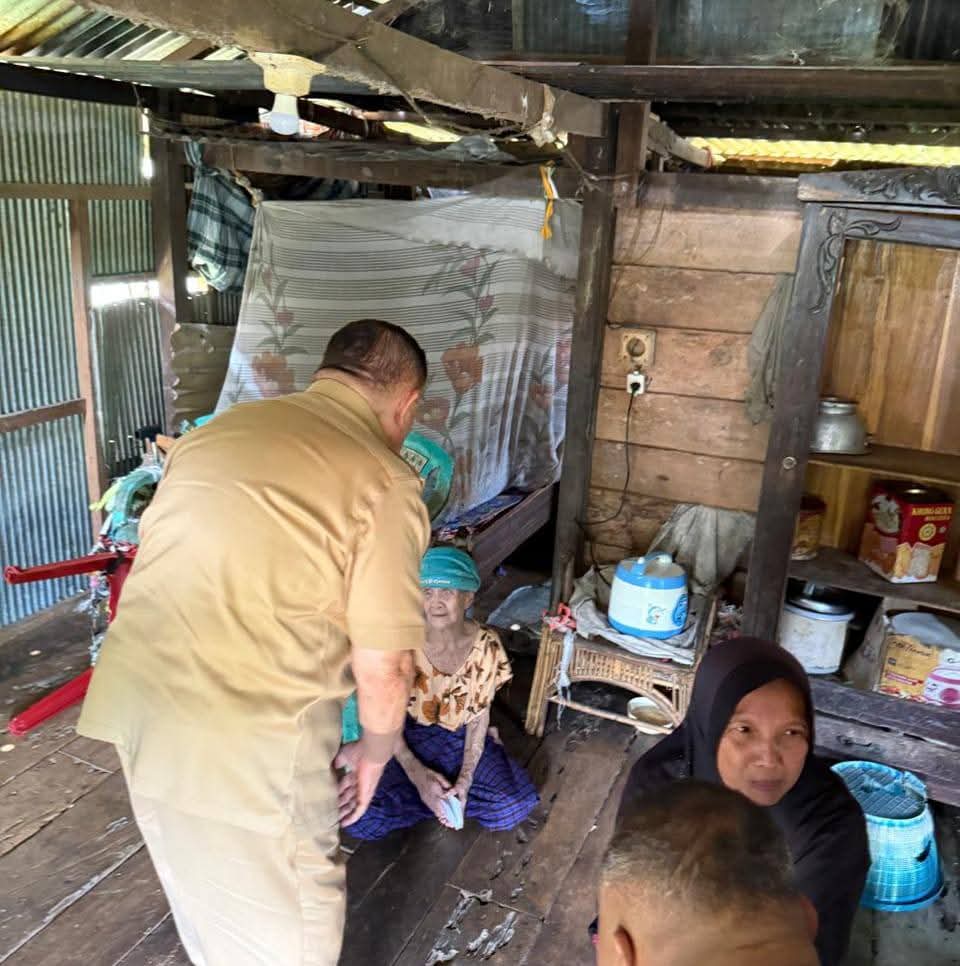 Wagub Sulbar Kunjungi Warga Kurang Mampu, Untuk Pastikan Data Kemiskinan Sesuai Fakta Lapangan