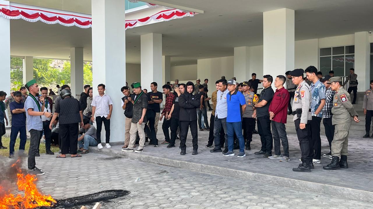 Ketua Komisi I DPRD Sulbar Janji Tindaklanjuti Aspirasi HMI Badko Sulbar, Terkait Konflik Agraria hingga Lemahnya Ekonomi Daerah