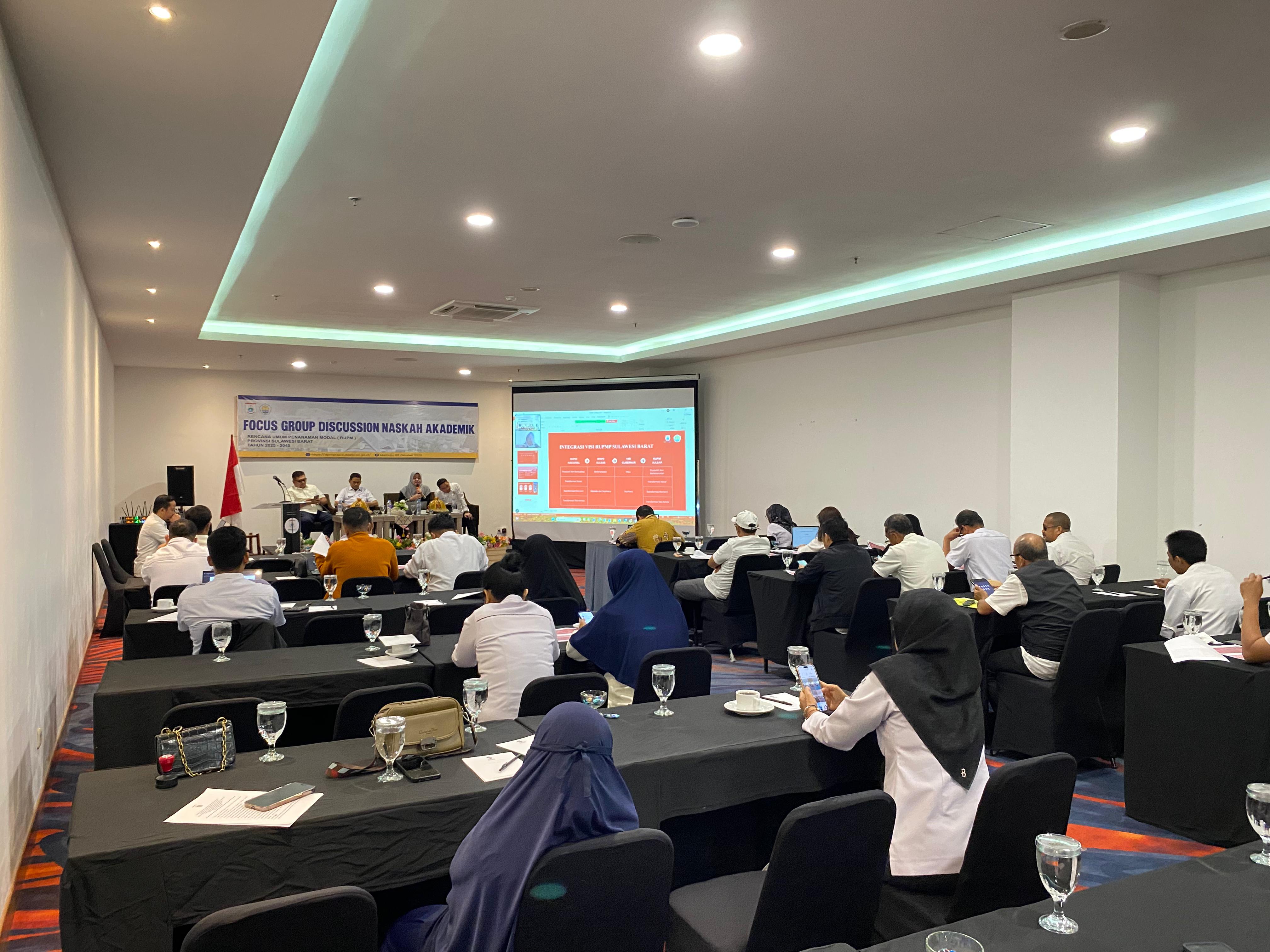 Menata Investasi Masa Depan Sulbar: DPMPTSP dan Unsulbar Bahas RUPMP 2025–2045