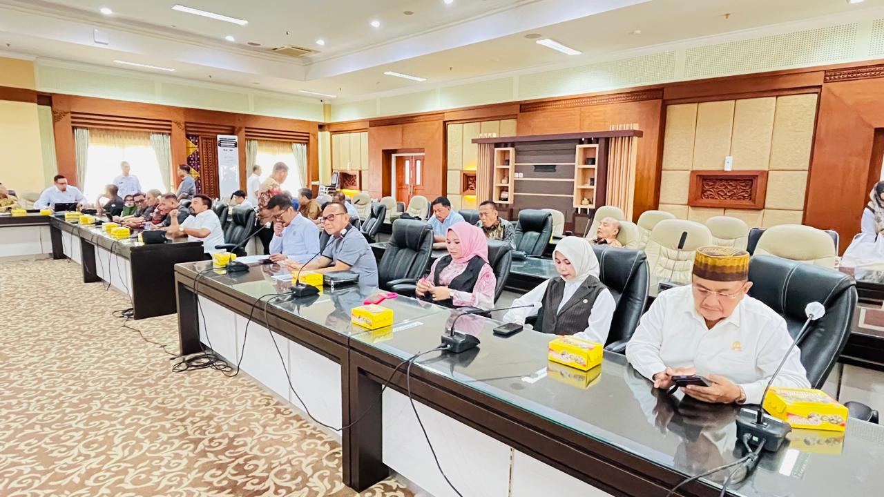 Gali Informasi Pembentukan Perda Perumda Penerima PI, Panja DPRD Sulbar Kunker ke Kalsel