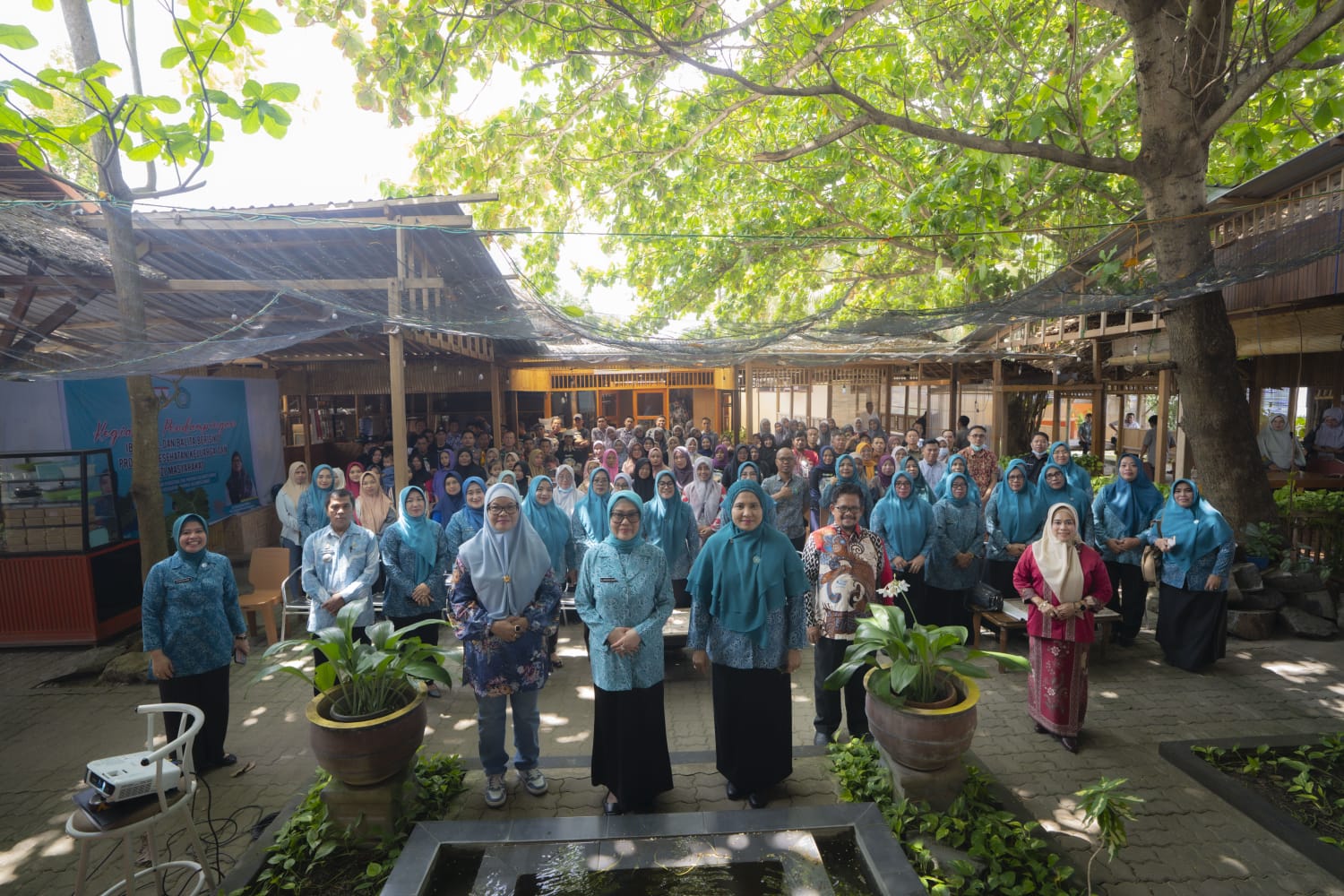 Dinkes Sulbar Gelar Sosialisasi Pemberian Kemoprofilaksis Kusta di Pamboang Majene