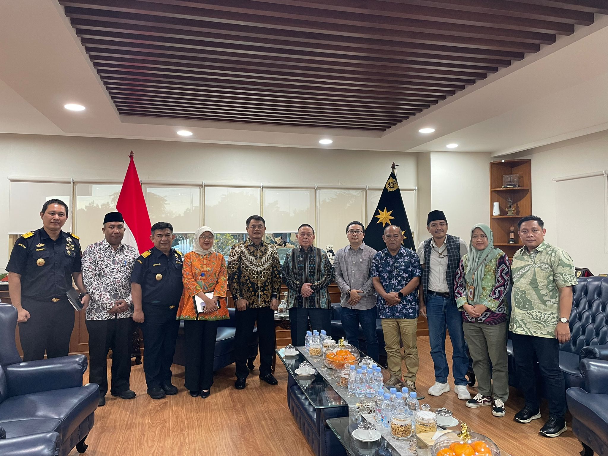 Genjot Pertumbuhan Ekonomi, Wagub Sulbar Bahas Pembentukan Kantor Bea dan Cukai