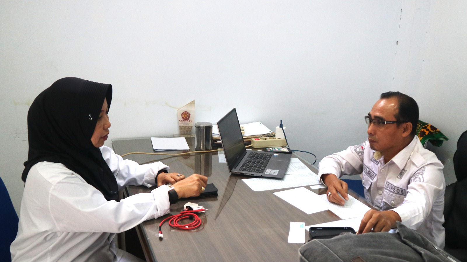 Dinsos Bersama DLH Sulbar Bahas Progres Penyusunan Dokling Sekolah Rakyat